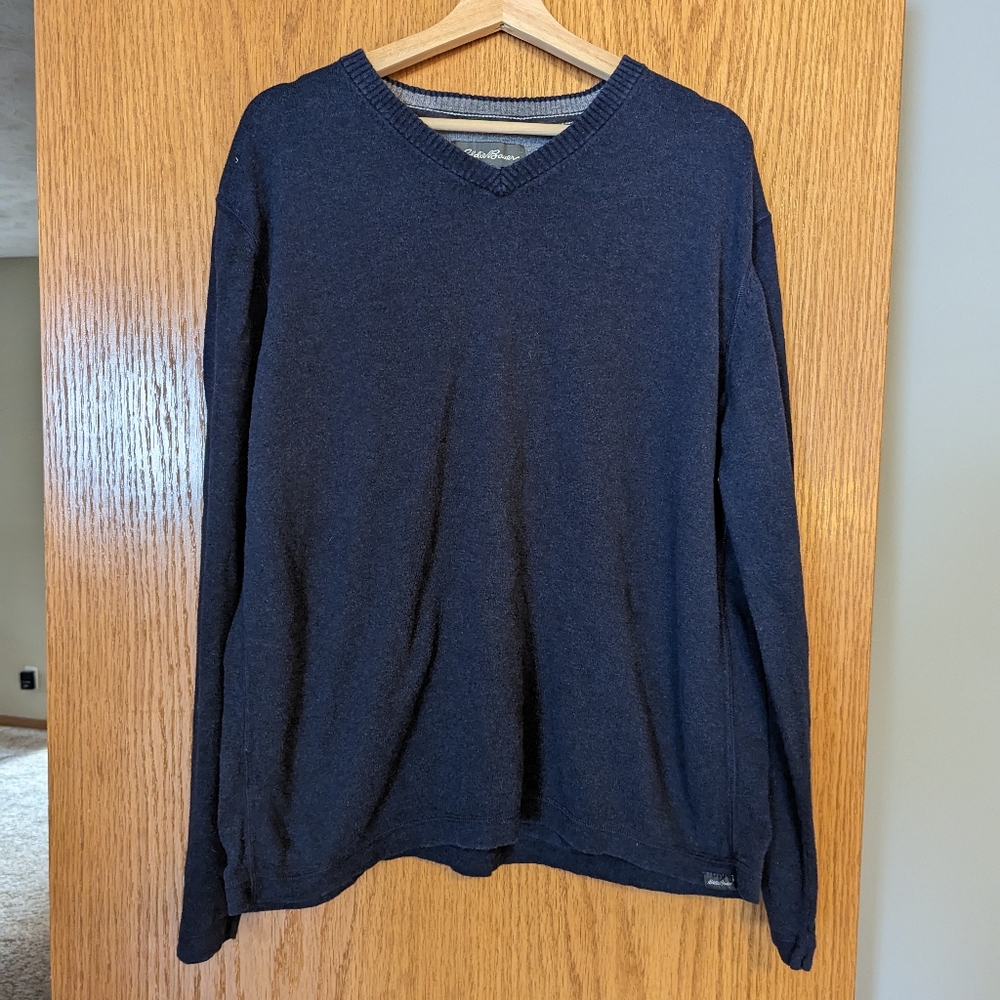 Eddie Bauer V Neck sweater XL